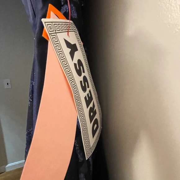 Prom/evening gown - Picture 4 of 7